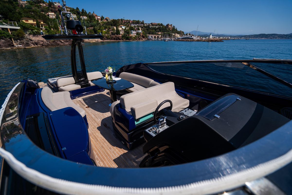 2015 Riva 64 