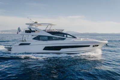 2015 Sunseeker 75 Yacht