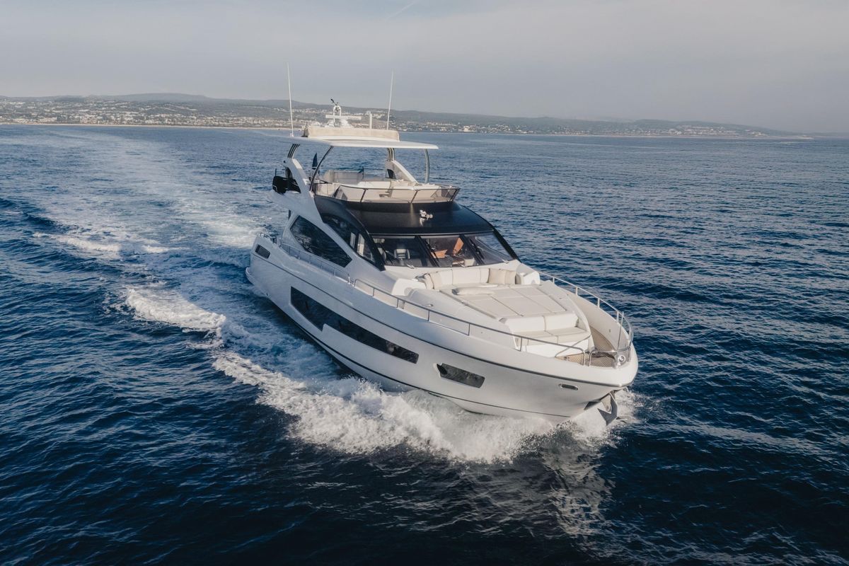 2015 Sunseeker 75 