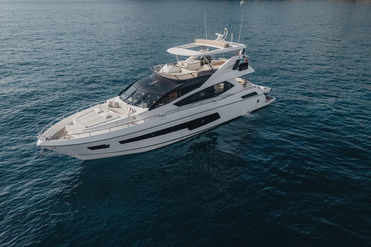 2015 Sunseeker 75 