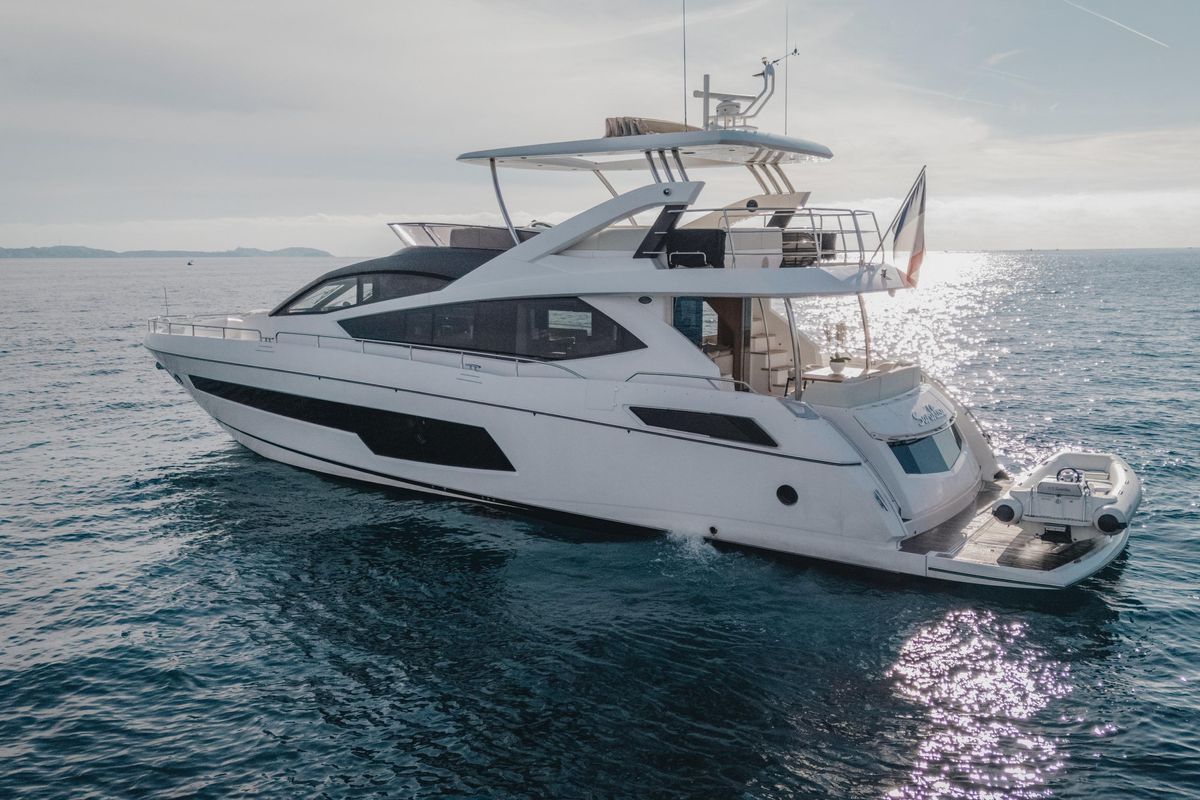 2015 Sunseeker 75 