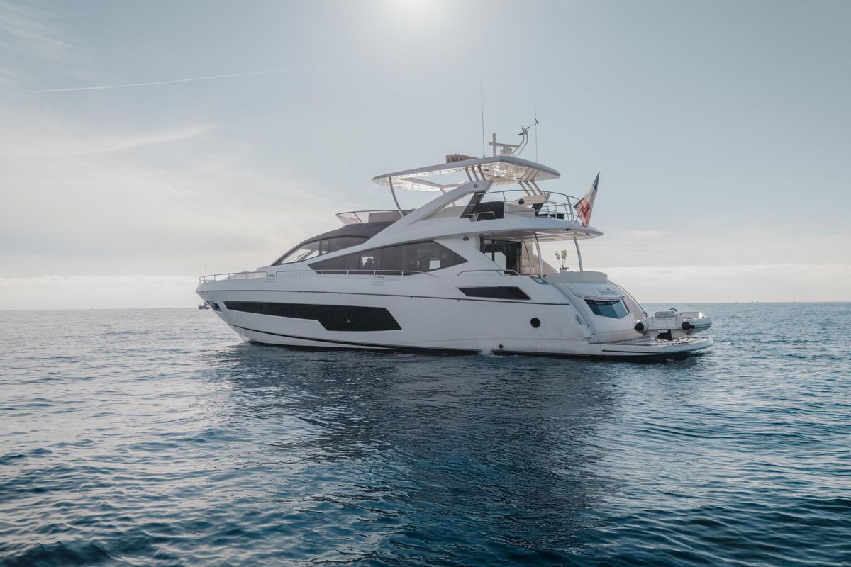 2015 Sunseeker 75 