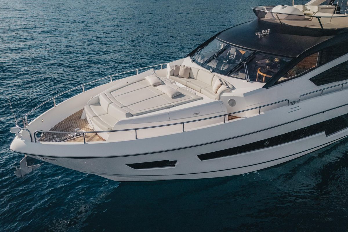 2015 Sunseeker 75 