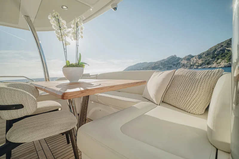 Sarahlisa Yacht Photos Pics SUNSEEKER 75 YACHT