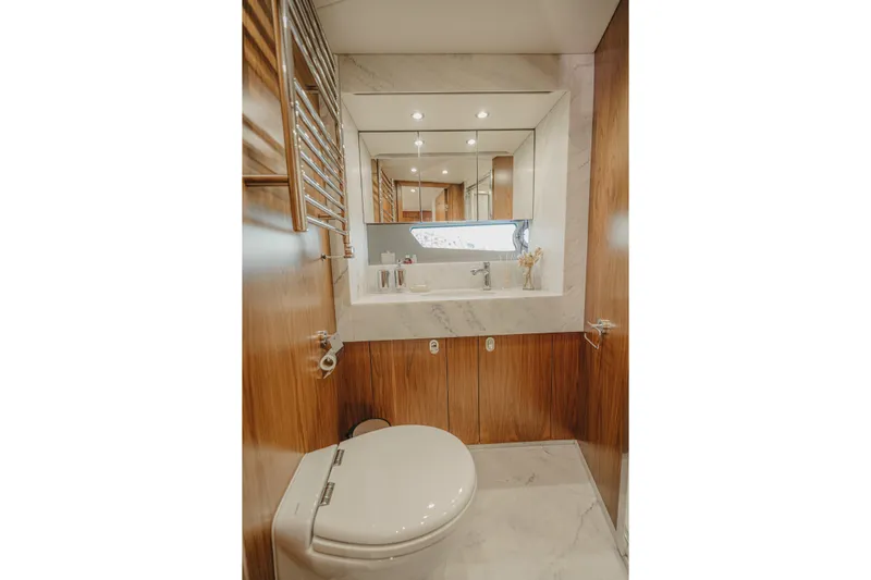 Sarahlisa Yacht Photos Pics SUNSEEKER 75 YACHT