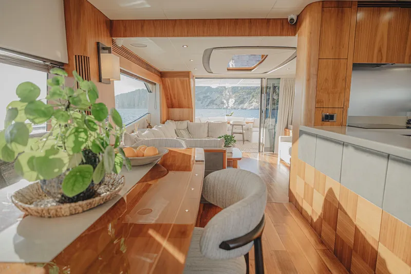 Sarahlisa Yacht Photos Pics SUNSEEKER 75 YACHT