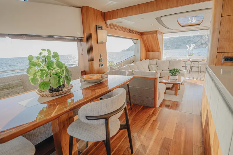 Sarahlisa Yacht Photos Pics SUNSEEKER 75 YACHT