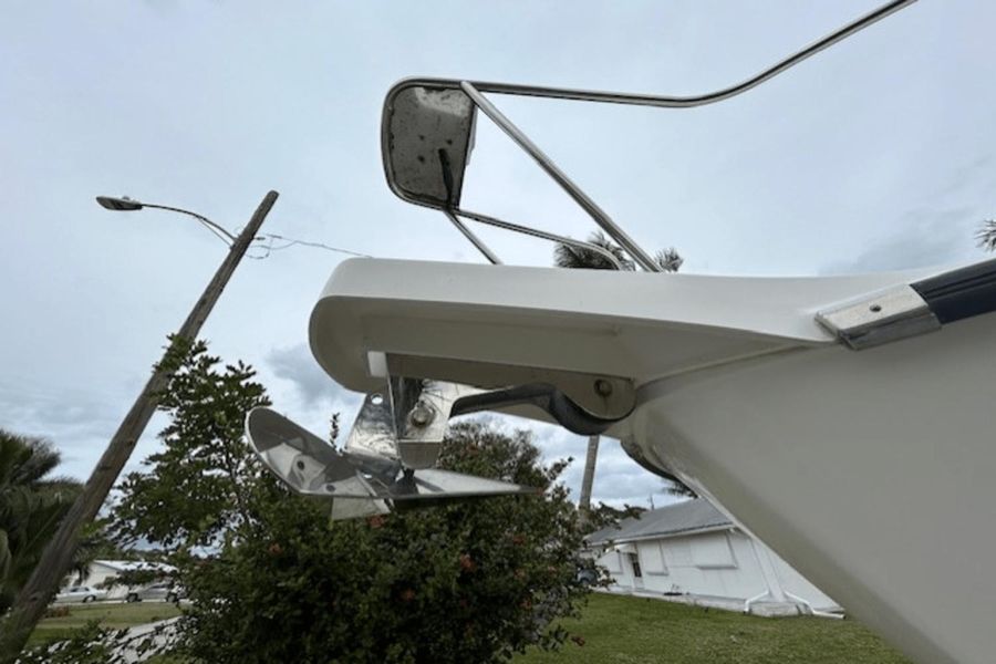 2005 Boston Whaler 305 Conquest