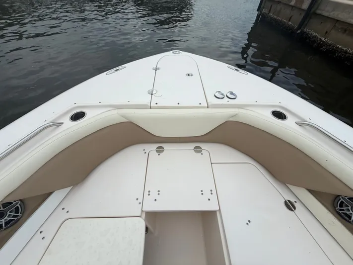  Yacht Photos Pics 2013 GRADY-WHITE 335 FREEDOM - Image 46