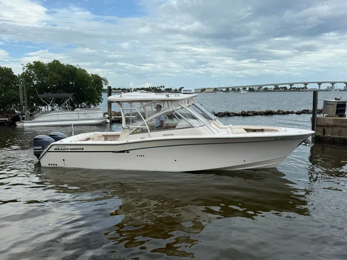  Yacht Photos Pics 2013 GRADY-WHITE 335 FREEDOM - Image 6