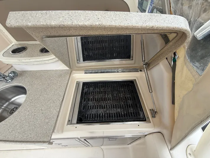  Yacht Photos Pics 2013 GRADY-WHITE 335 FREEDOM - Image 23