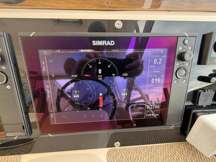  Yacht Photos Pics 2013 GRADY-WHITE 335 FREEDOM - Image 34