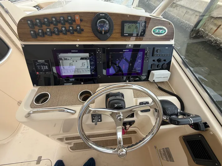  Yacht Photos Pics 2013 GRADY-WHITE 335 FREEDOM - Image 32