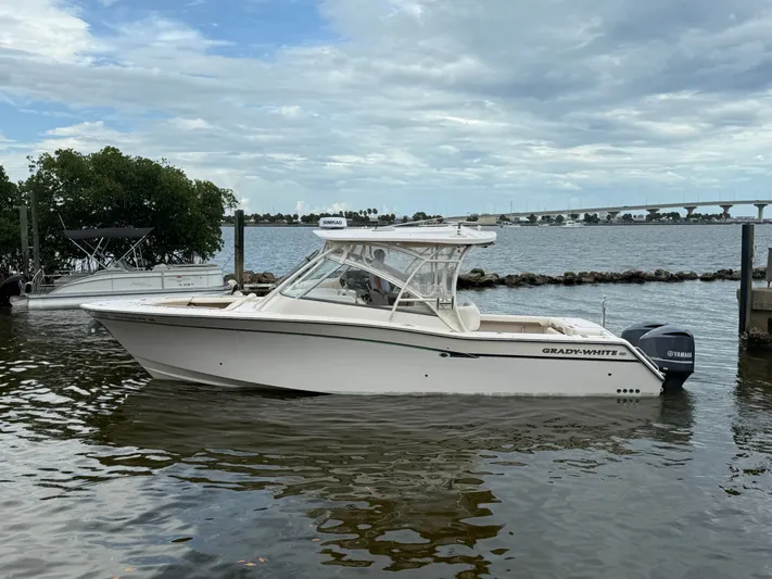  Yacht Photos Pics 2013 GRADY-WHITE 335 FREEDOM - Image 2