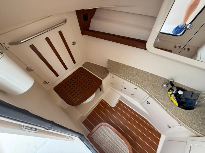  Yacht Photos Pics 2013 GRADY-WHITE 335 FREEDOM - Image 40