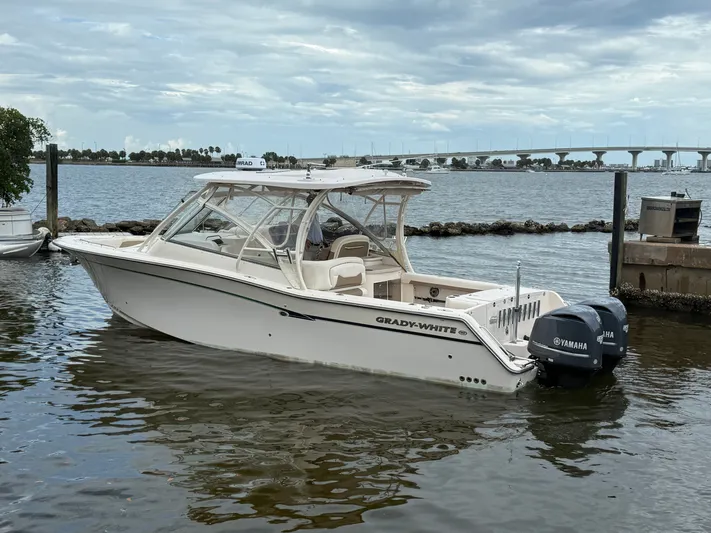  Yacht Photos Pics 2013 GRADY-WHITE 335 FREEDOM - Image 15