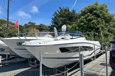 Jeanneau Cap Camarat 7.5 WA