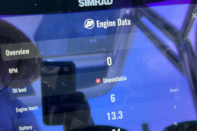 Chill Yacht Photos Pics Digital display showing engine data for Nimbus T8, 2025 model, with RPM, oil level, and battery status.