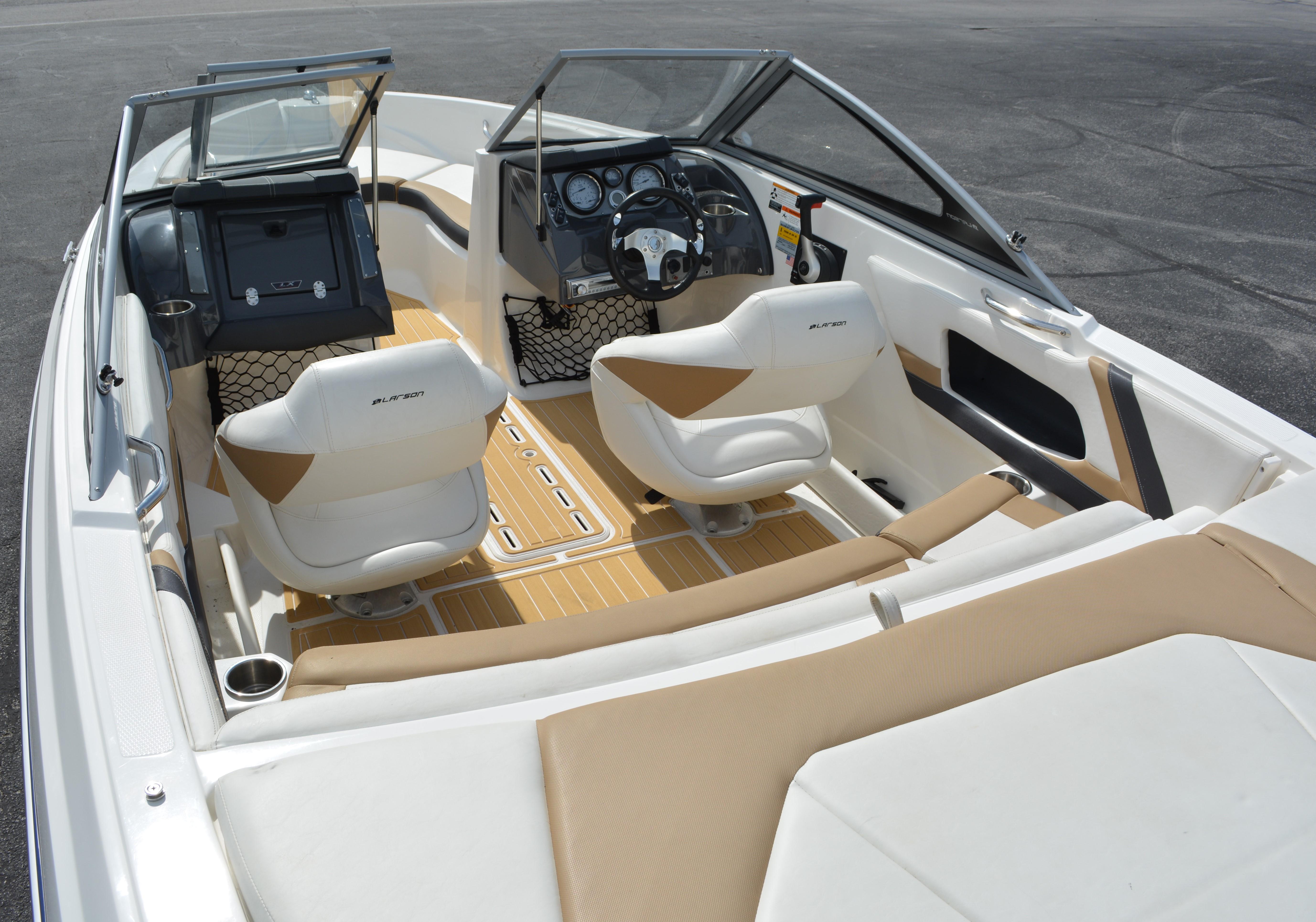 2013 Larson LX 205S IO Bowrider for sale - YachtWorld