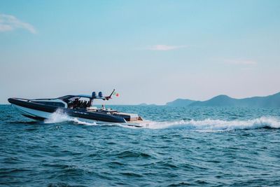 Yacht