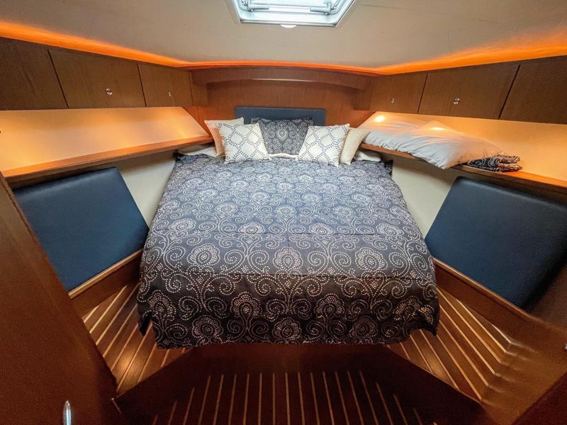 2015 Tiara Yachts 3900 Convertible