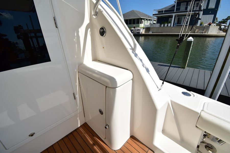 2015 Tiara Yachts 3900 Convertible