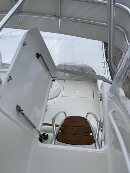 2015 Tiara Yachts 3900 Convertible