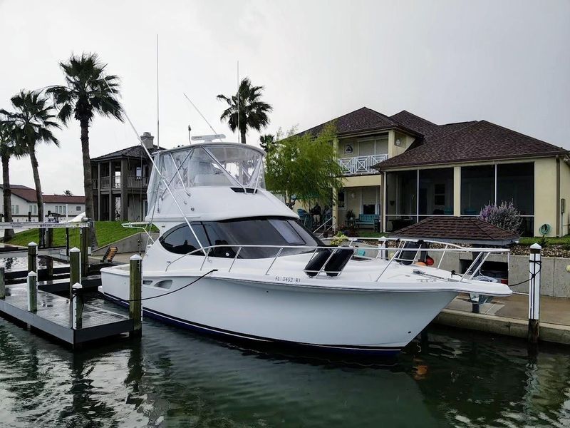 2015 Tiara Yachts 3900 Convertible