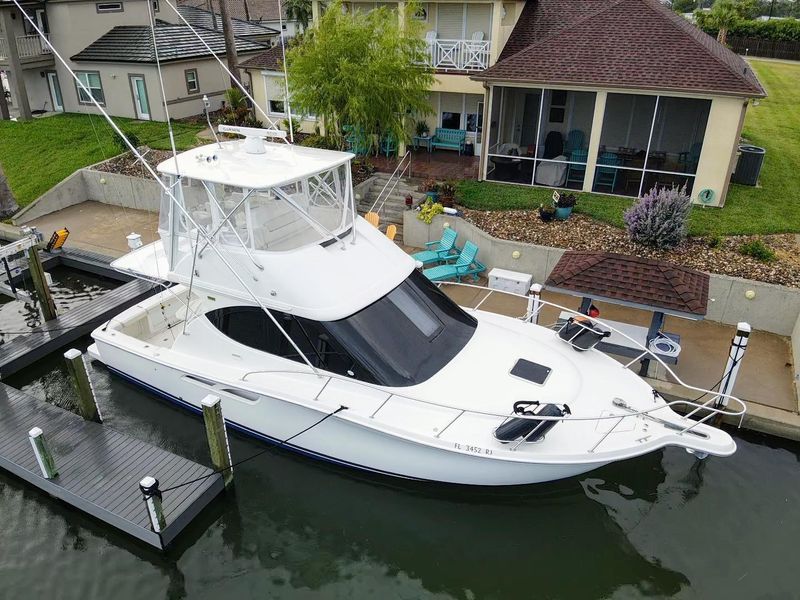 2015 Tiara Yachts 3900 Convertible