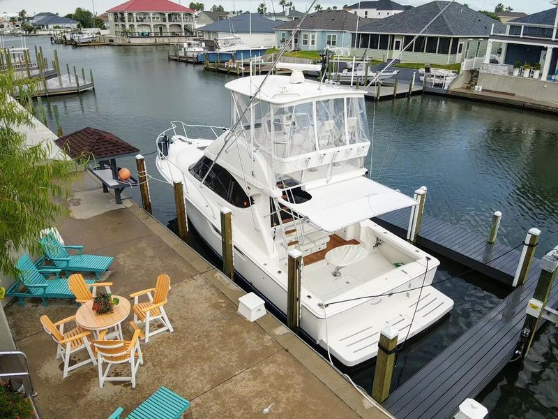 2015 Tiara Yachts 3900 Convertible