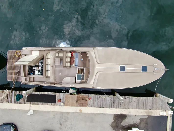 Jade Yacht Photos Pics 