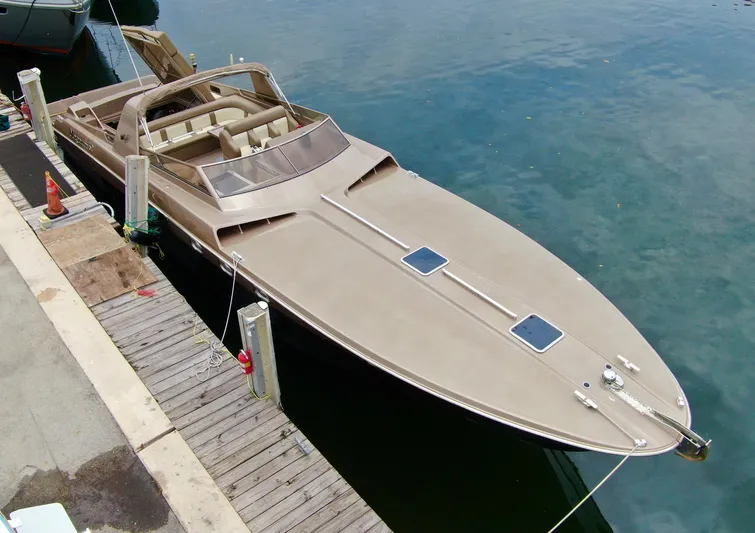 Jade Yacht Photos Pics 