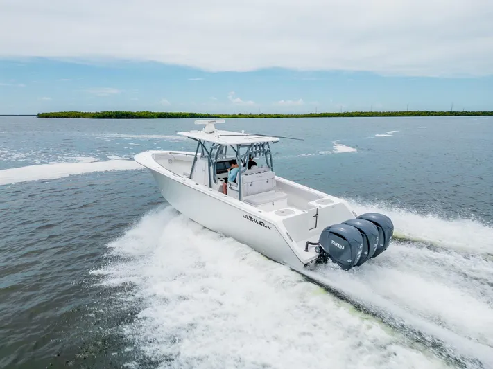 Triple C Yacht Photos Pics 2024 Sea Hunter - Exterior profile on the water