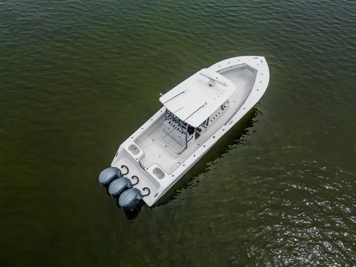 Triple C Yacht Photos Pics 2024 Sea Hunter - Exterior profile on the water