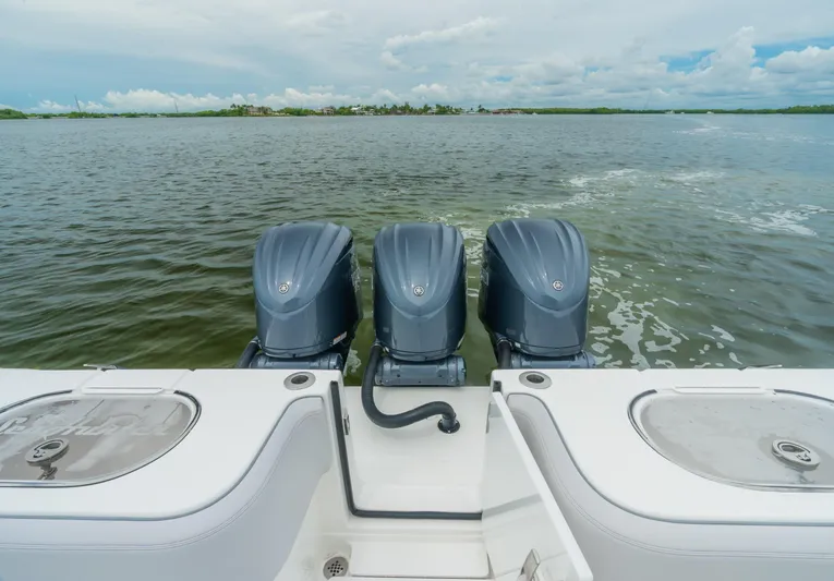 Triple C Yacht Photos Pics 2024 Sea Hunter - Engines