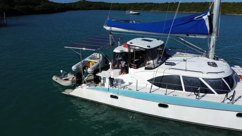 Rattlesnake Yacht Photos Pics 