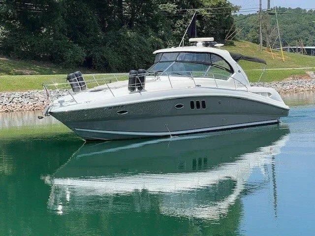  Yacht Photos Pics 2006 SEA RAY 38 SUNDANCER - Image 4