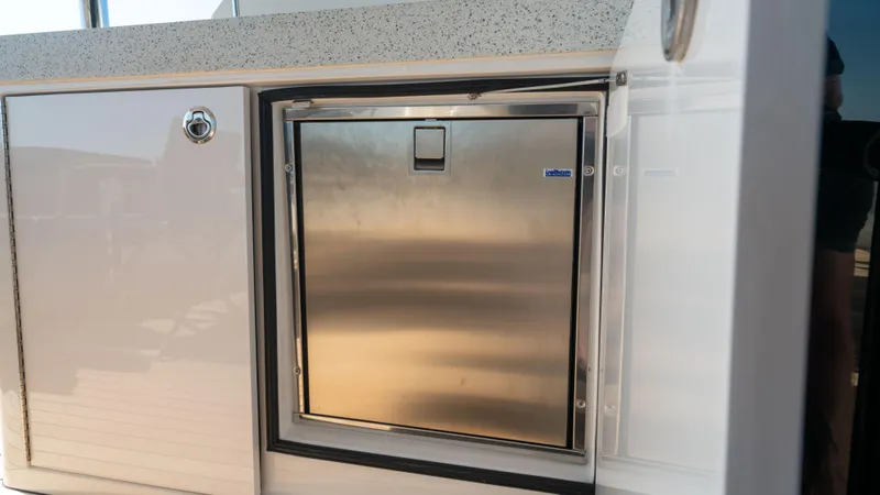 Imagine Yacht Photos Pics 