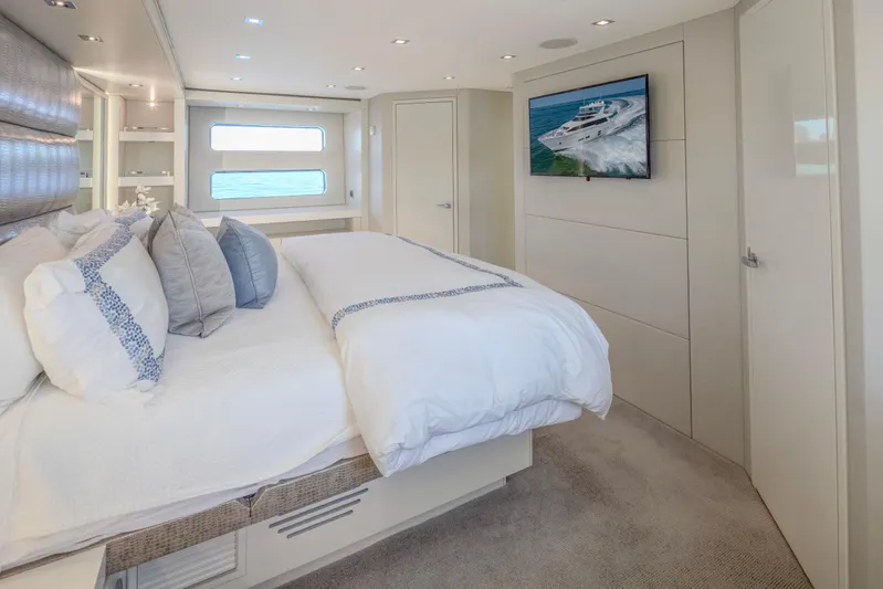 Imagine Yacht Photos Pics 