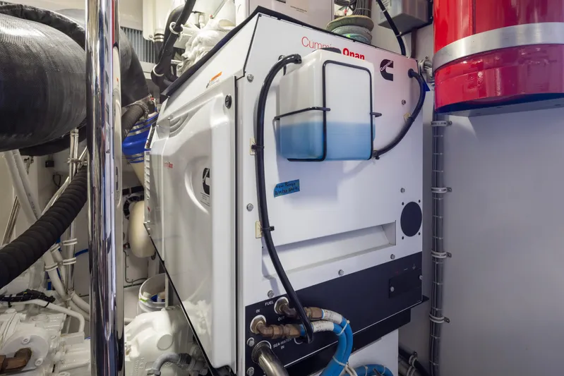 Imagine Yacht Photos Pics 