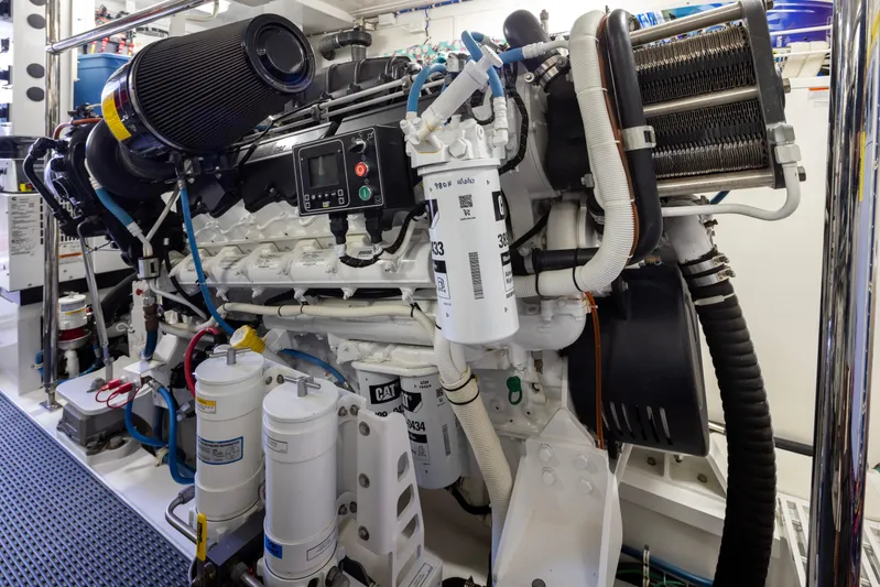 Imagine Yacht Photos Pics 