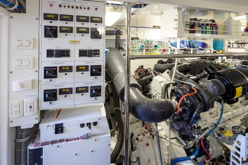 Imagine Yacht Photos Pics 