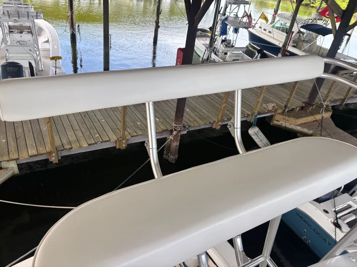  Yacht Photos Pics 1998 CABO 31 EXPRESS - Image 57