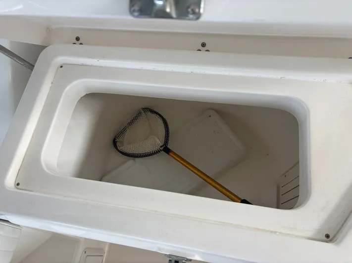  Yacht Photos Pics 1998 CABO 31 EXPRESS - Image 15