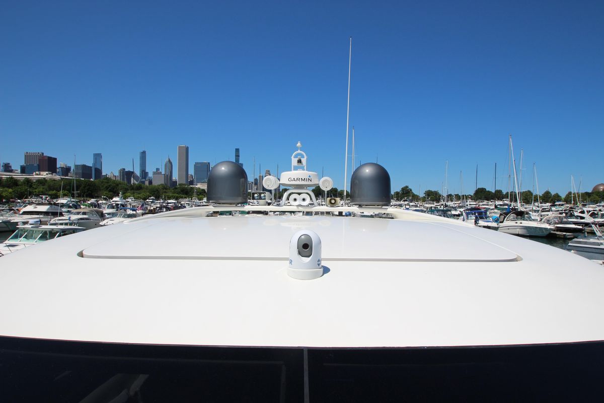 2007 Uniesse 70 