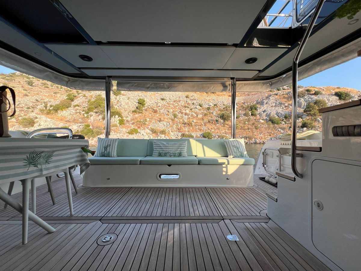 2018 Absolute 57 