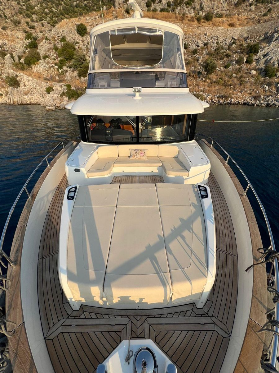 2018 Absolute 57 