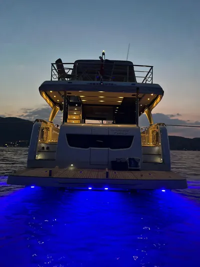  Yacht Photos Pics ABSOLUTE NAVETTA 58