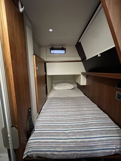  Yacht Photos Pics ABSOLUTE NAVETTA 58