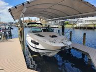 2017 Four Winns Vista 255